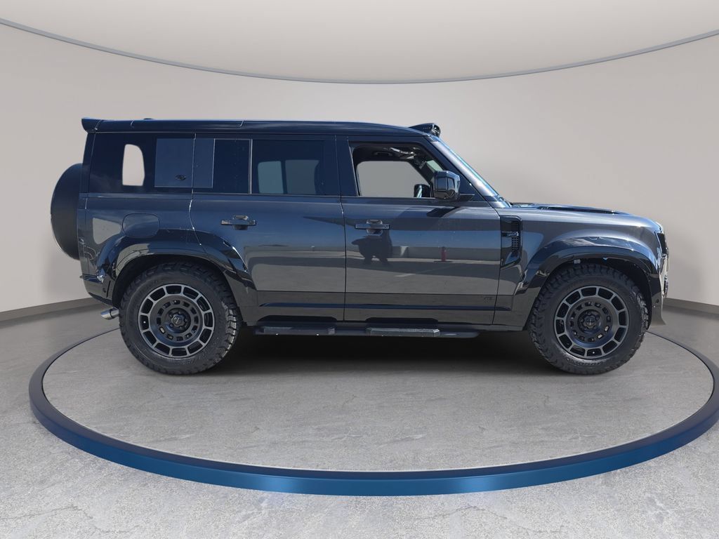 New 2026 Land Rover Defender 110 V8 AWD/4WD image 4