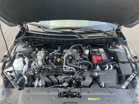 Used 2024 Nissan Altima 2.5 S FWD image 27