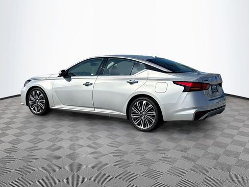 Used 2023 Nissan Altima 2.5 SL image 7