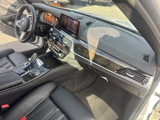 Used 2019 BMW 530i xDrive w/ Convenience Package AWD/4WD image 29