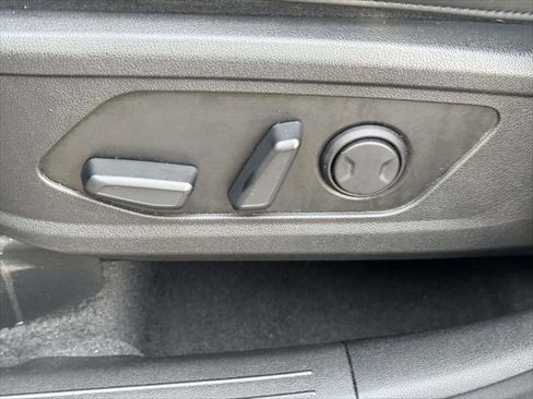 Used 2023 Kia Sorento SX image 14