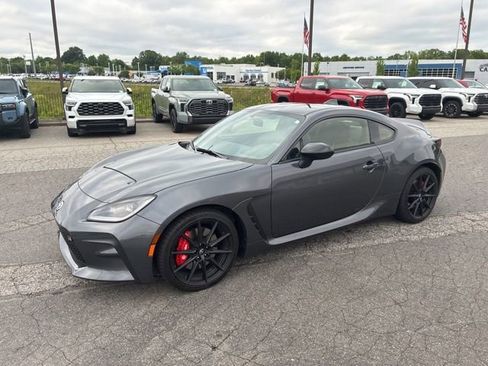 Used 2025 Toyota GR86 Premium w/ Performance Package RWD image 3