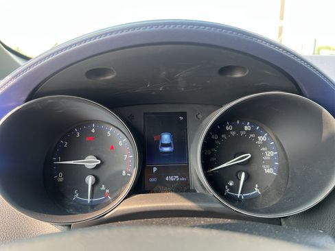 Used 2021 Toyota C-HR XLE FWD image 13