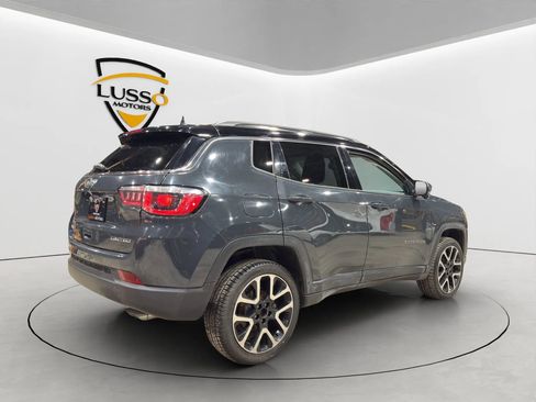 Used 2018 Jeep Compass Limited image 38