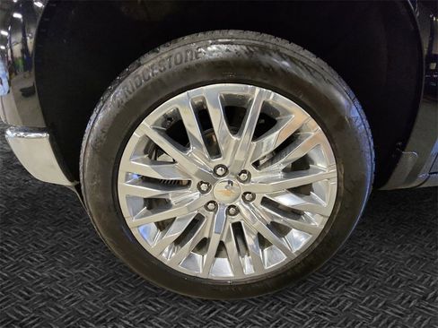 Certified 2025 Chevrolet Silverado 1500 LTZ w/ LTZ Premium Package image 11