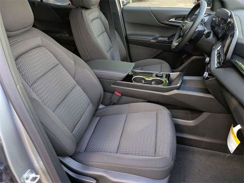 New 2026 Chevrolet Equinox LT w/ LPO, Floor Liner Package image 29