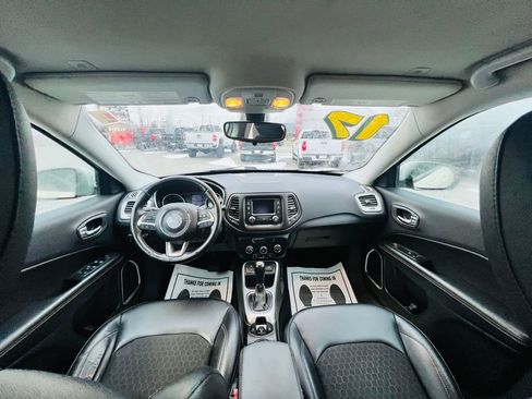 Used 2017 Jeep Compass Latitude w/ Cold Weather Group image 28