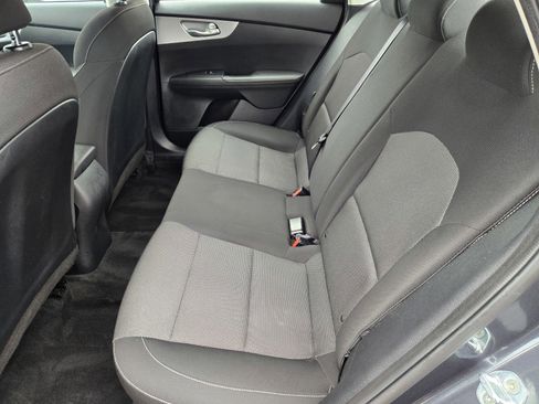 Certified 2023 Kia Forte LXS w/ LXS Technology Package image 11