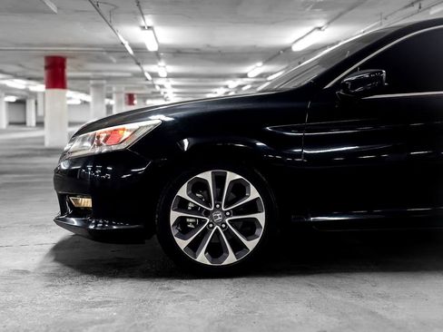 Used 2014 Honda Accord Sport image 14