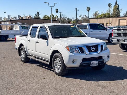 Used 2016 Nissan Frontier SV w/ SV Value Truck Package image 5