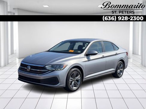 Certified 2024 Volkswagen Jetta SE FWD image 1