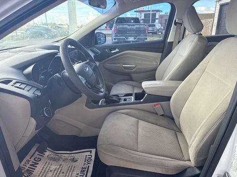 Used 2018 Ford Escape SE w/ SE Sync 3 Package image 10
