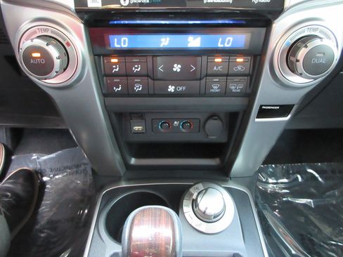 Used 2023 Toyota 4Runner Limited AWD/4WD image 47