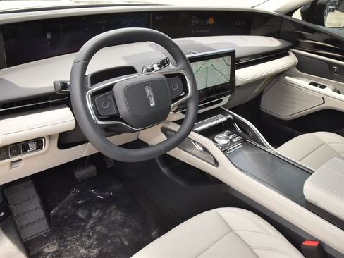 New 2026 Lincoln Nautilus Premier AWD/4WD image 33