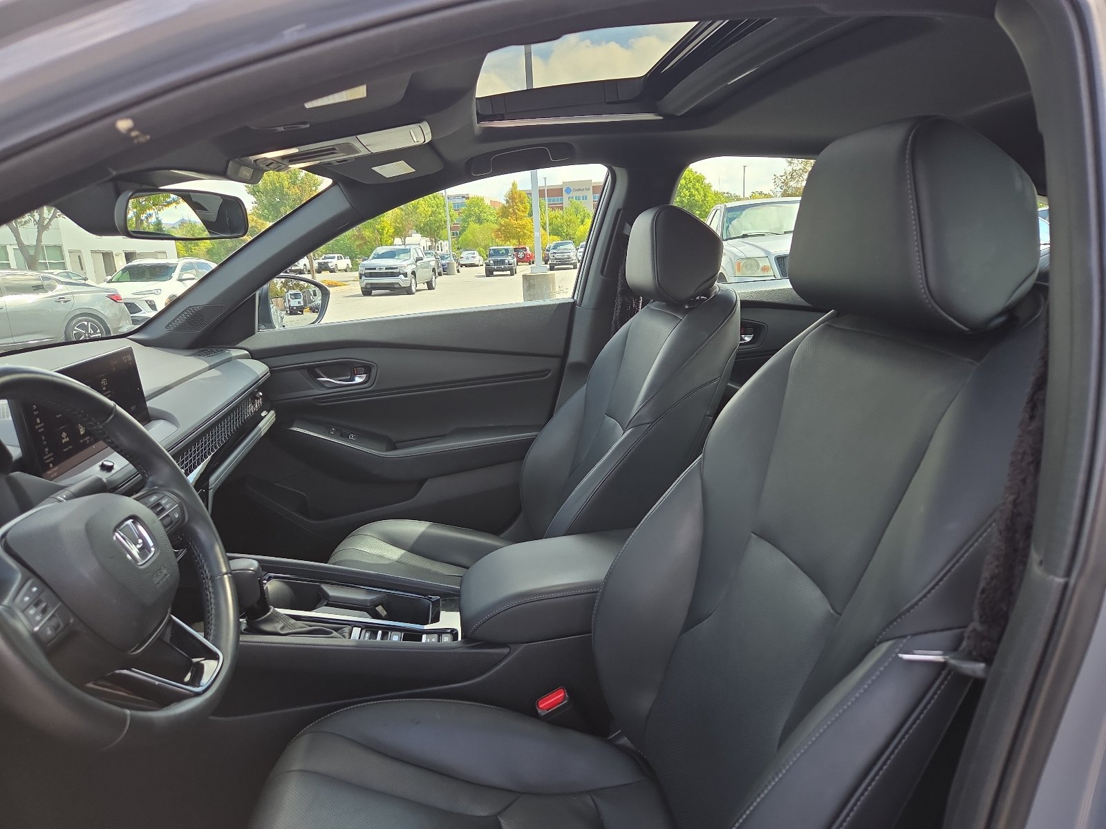 Used 2024 Honda Accord Sport image 13