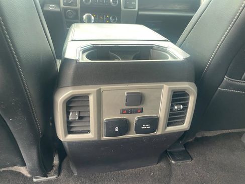Used 2019 Ford F150 Lariat w/ Equipment Group 502A Luxury AWD/4WD image 25
