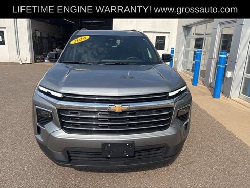 Used 2026 Chevrolet Traverse LT AWD/4WD image 3