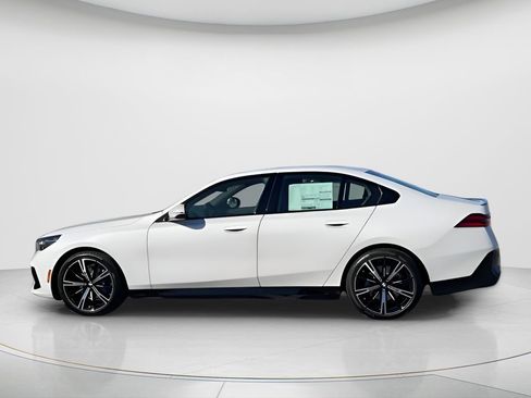 New 2026 BMW 530i w/ M Sport Package image 8