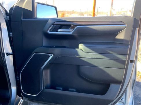 Used 2025 Chevrolet Silverado 1500 LT image 22