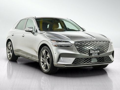Used 2023 Genesis Electrified GV70 AWD/4WD image 7