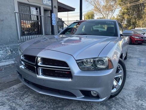 Used 2014 Dodge Charger R/T image 1