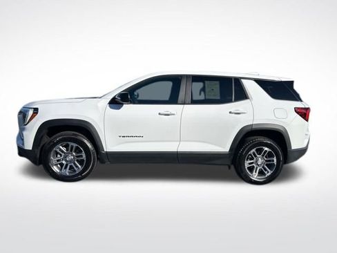 Used 2025 GMC Terrain Elevation image 3