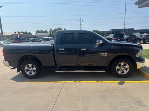 Used 2017 RAM 1500 Classic SLT AWD/4WD image 6