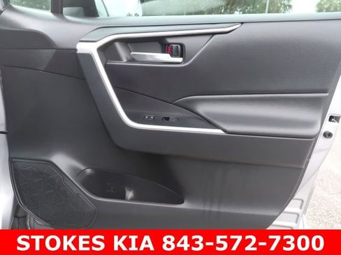 Used 2021 Toyota RAV4 XLE FWD image 25