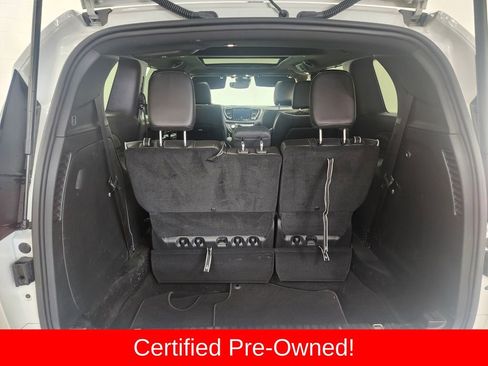 Used 2026 Chrysler Pacifica Limited image 30