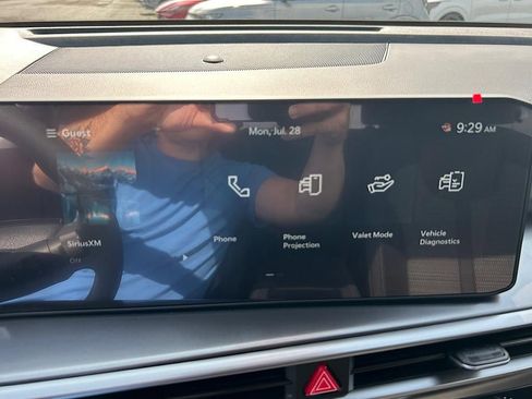 New 2025 Kia Sorento LX image 19