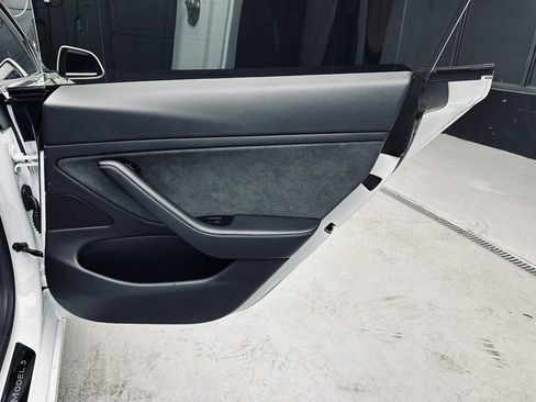 Used 2018 Tesla Model 3 Long Range RWD image 32