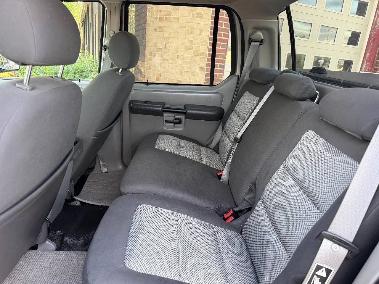 Used 2003 Ford Explorer Sport Trac XLT RWD image 37