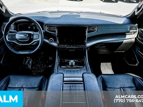 Used 2024 Jeep Wagoneer Series II w/ Flexible Seating Group image 30