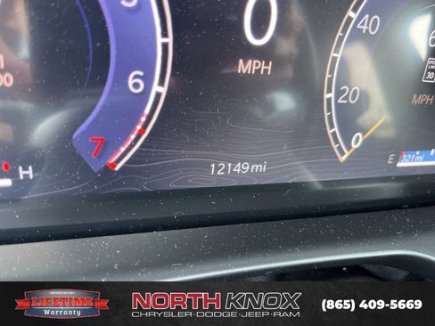 Used 2025 Jeep Grand Cherokee Summit image 10