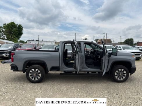 Used 2025 Chevrolet Silverado 2500 Custom w/ Custom Value Package AWD/4WD image 34
