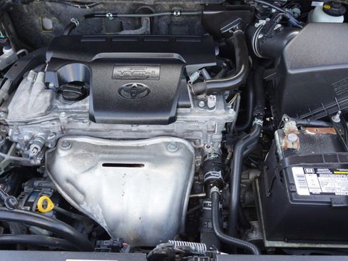 Used 2015 Toyota RAV4 XLE FWD image 32