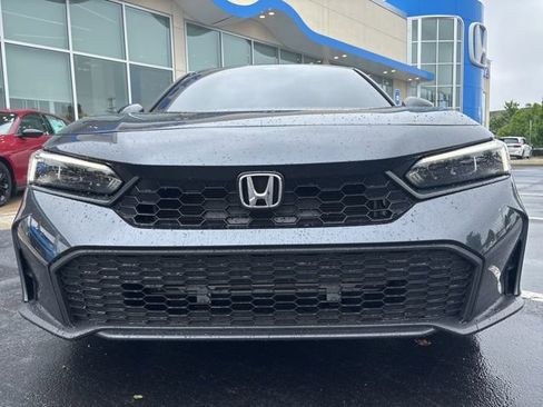 Used 2025 Honda Civic Sport image 2