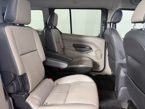 Used 2017 Ford Transit Connect Titanium FWD image 13