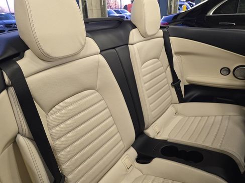 Used 2019 Mercedes-Benz C 300 Cabriolet image 14