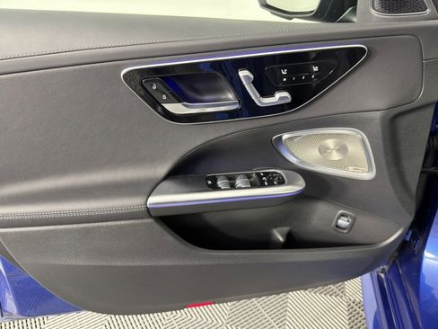 Used 2025 Mercedes-Benz C 300 4MATIC Sedan image 11