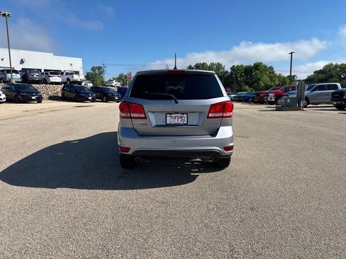 Used 2019 Dodge Journey GT AWD/4WD image 4