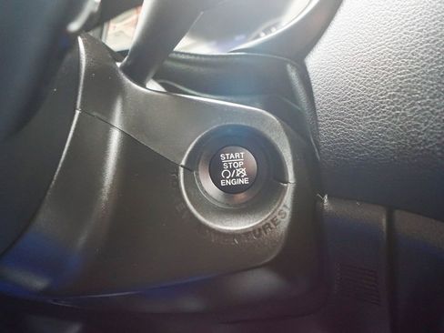 Used 2021 Jeep Renegade Limited image 22