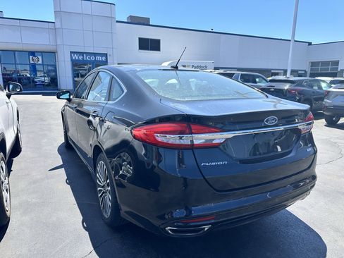 Used 2017 Ford Fusion SE w/ Fusion SE Technology Package AWD/4WD image 8