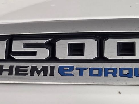 Used 2021 RAM 1500 Laramie RWD image 9