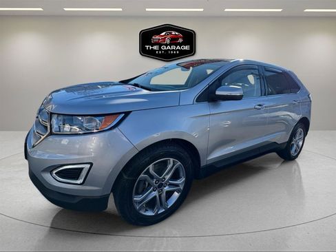 Used 2017 Ford Edge Titanium w/ Equipment Group 301A AWD/4WD image 3