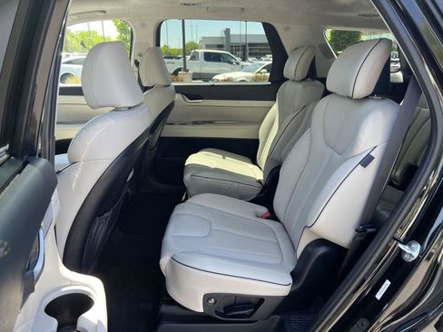 Certified 2025 Hyundai Palisade Calligraphy AWD/4WD image 27