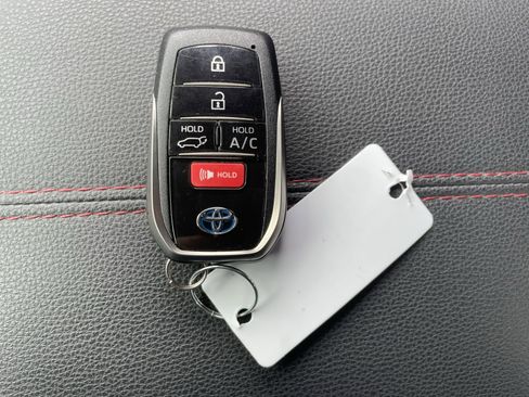 Used 2022 Toyota RAV4 XSE image 30