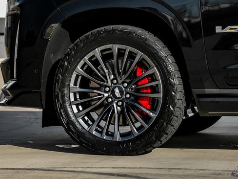 Used 2023 Cadillac Escalade V image 94