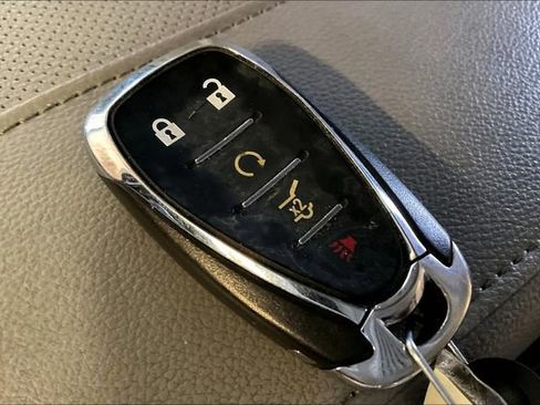 Used 2020 Chevrolet Traverse Premier w/ LPO, Floor Liner Package image 10