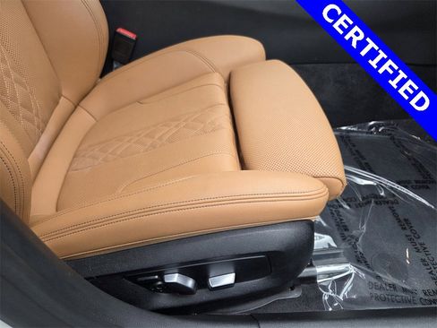 Certified 2022 BMW 540i w/ Premium Package image 19